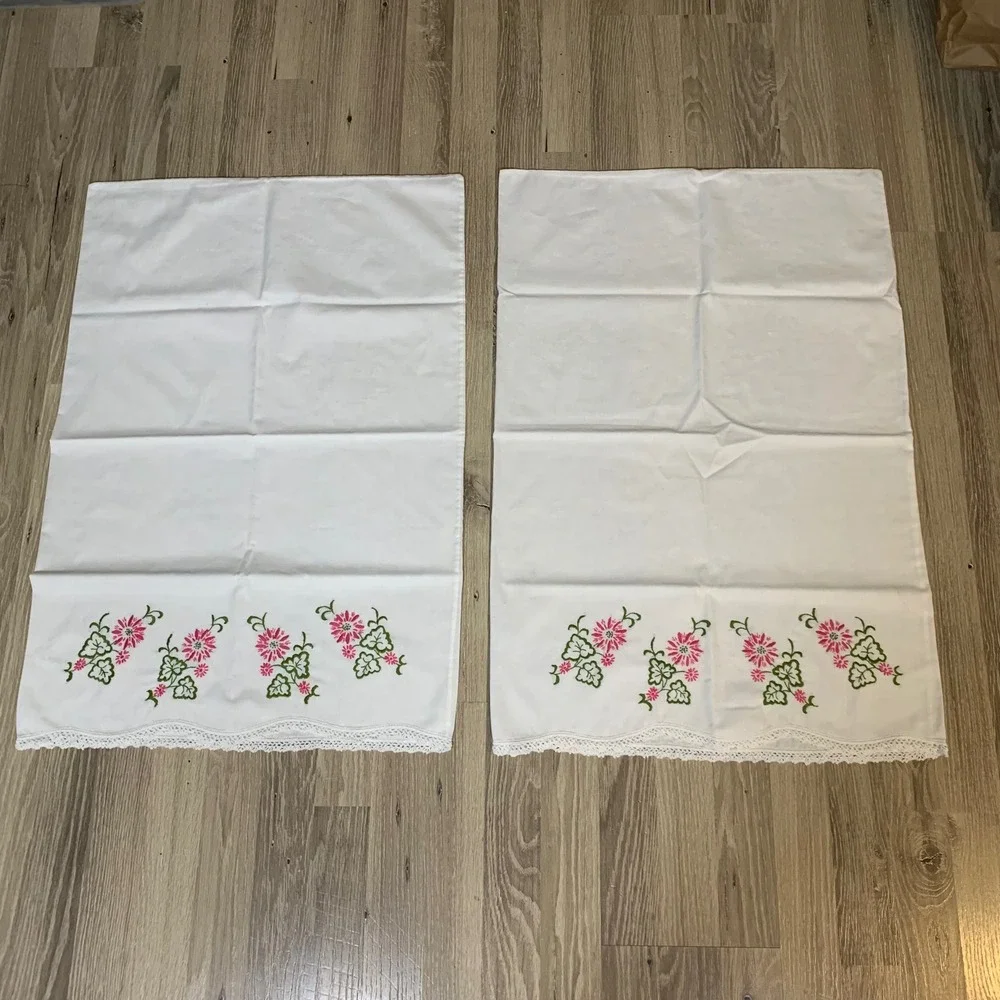 Vintage Hand Embroidered‎ Floral Pillowcases Set of 2 Pink Cottagecore 30x20
